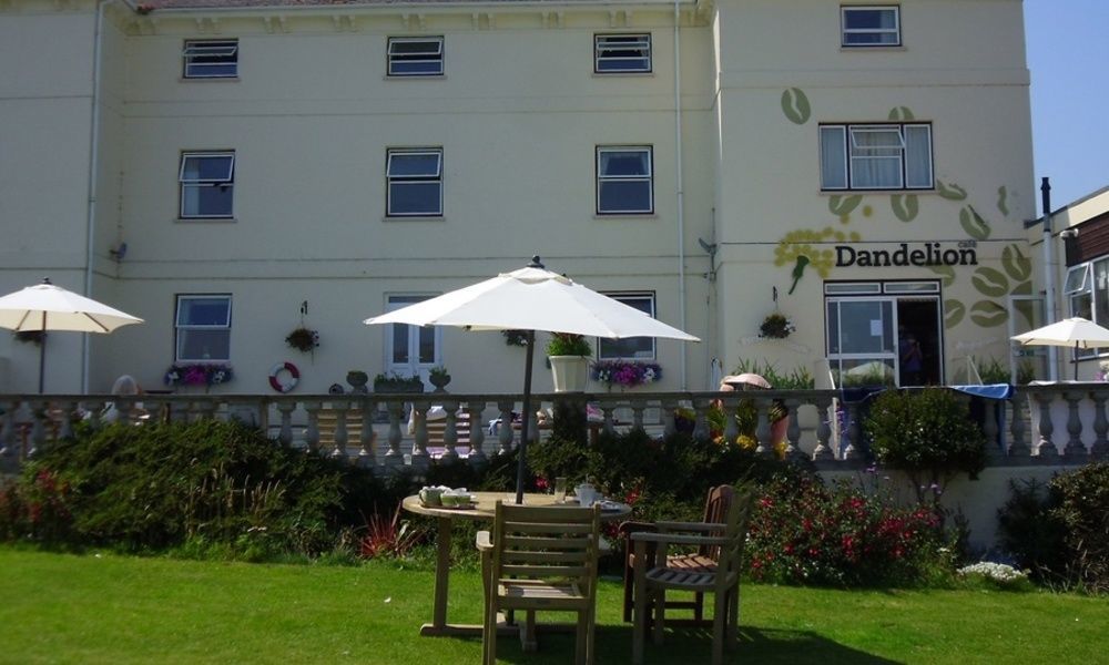 Freshwater Bay House Guest House Нюпорт Екстериор снимка