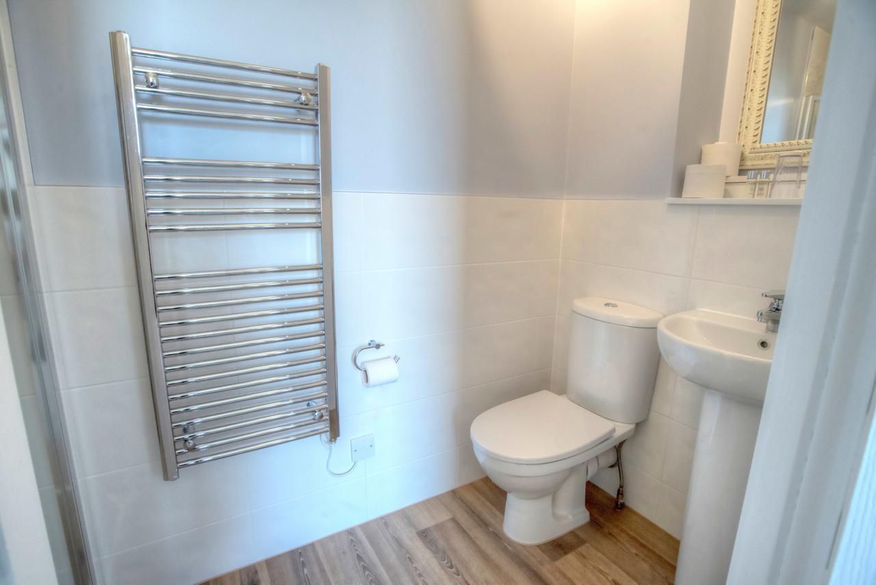 Freshwater Bay House Guest House Нюпорт Екстериор снимка