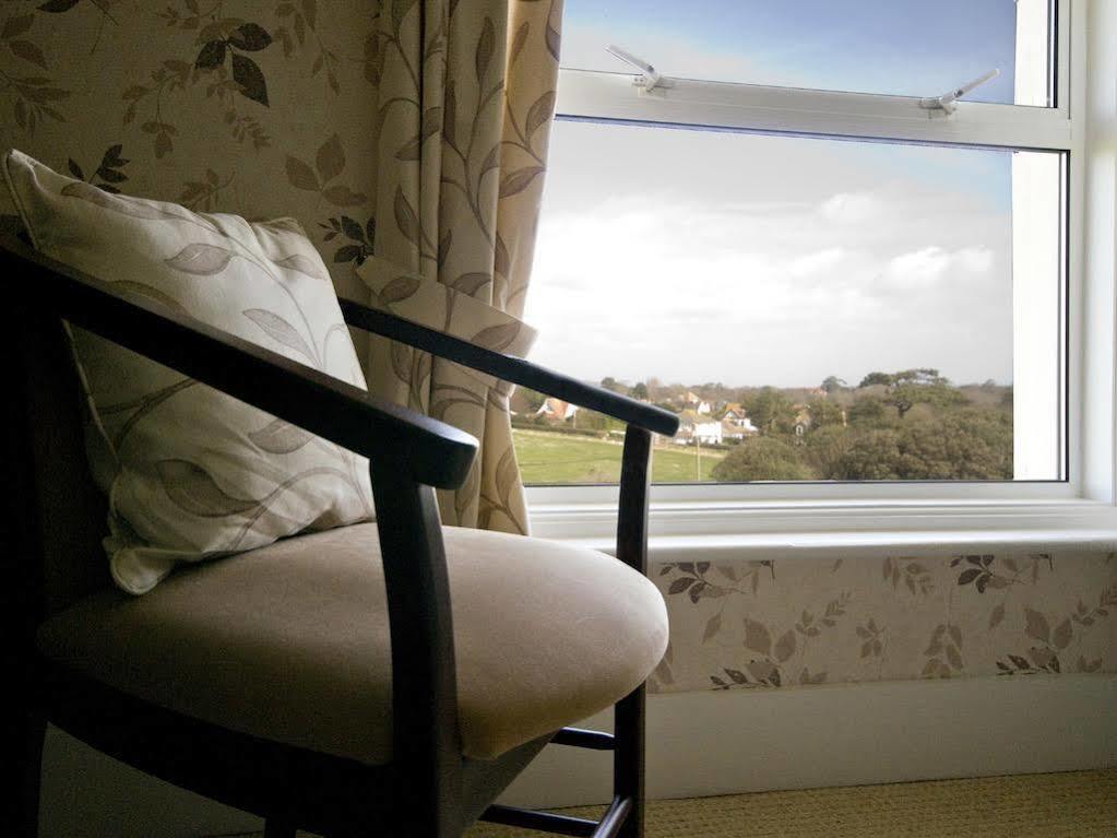 Freshwater Bay House Guest House Нюпорт Екстериор снимка