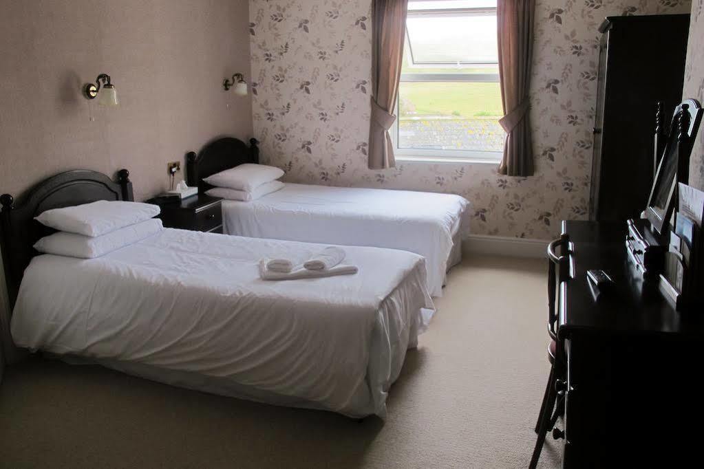 Freshwater Bay House Guest House Нюпорт Екстериор снимка